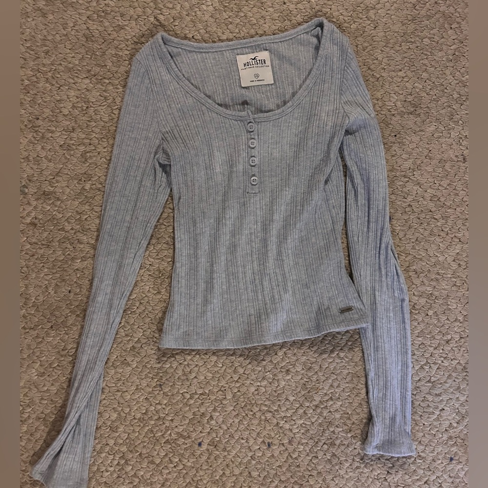 Hollister blue tee